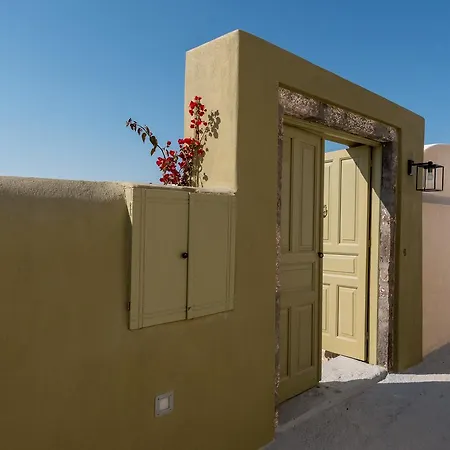 Phaos 1870, A Restored Winery Hotel 3*