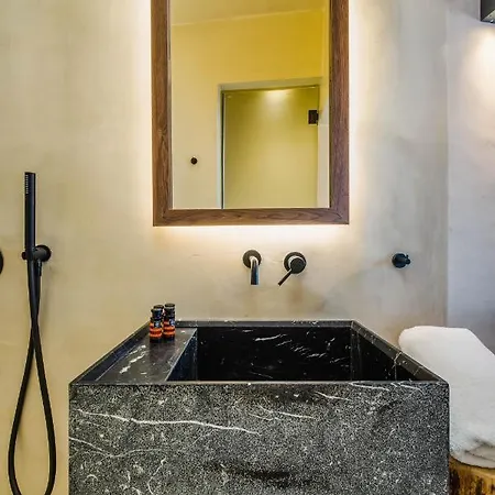 Phaos 1870, A Restored Winery Hotel Pyrgos Kallistis