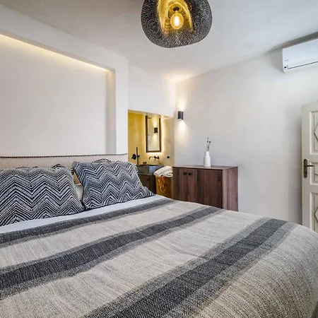 Phaos 1870, A Restored Winery