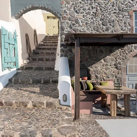 Phaos 1870, A Restored Winery Hotel Pýrgos