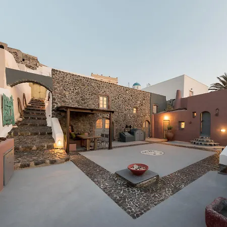 Phaos 1870, A Restored Winery Hotel 3*