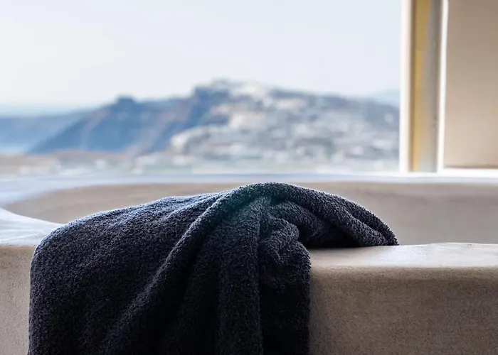 Phaos 1870, A Restored Winery Pýrgos