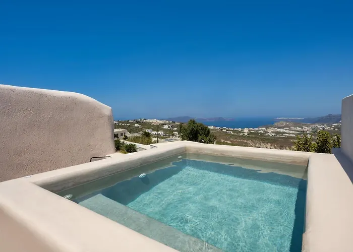 호텔 Phaos 1870, A Restored Winery 피르고스